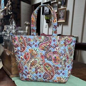 NWOT Vera Bradley Lunch Tote in Provence Paisley Pattern
